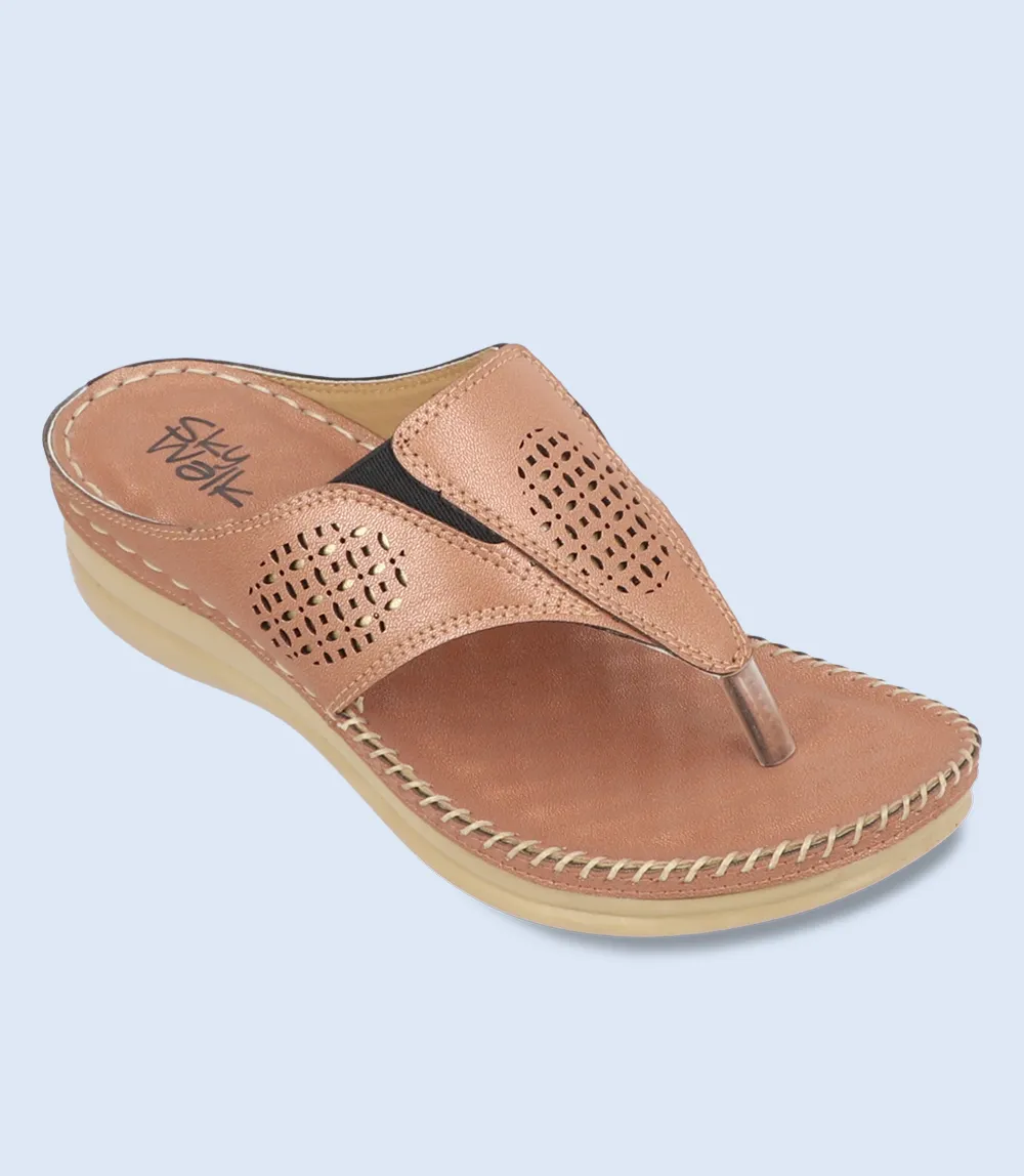 BW9853-TAN-Women Chappal