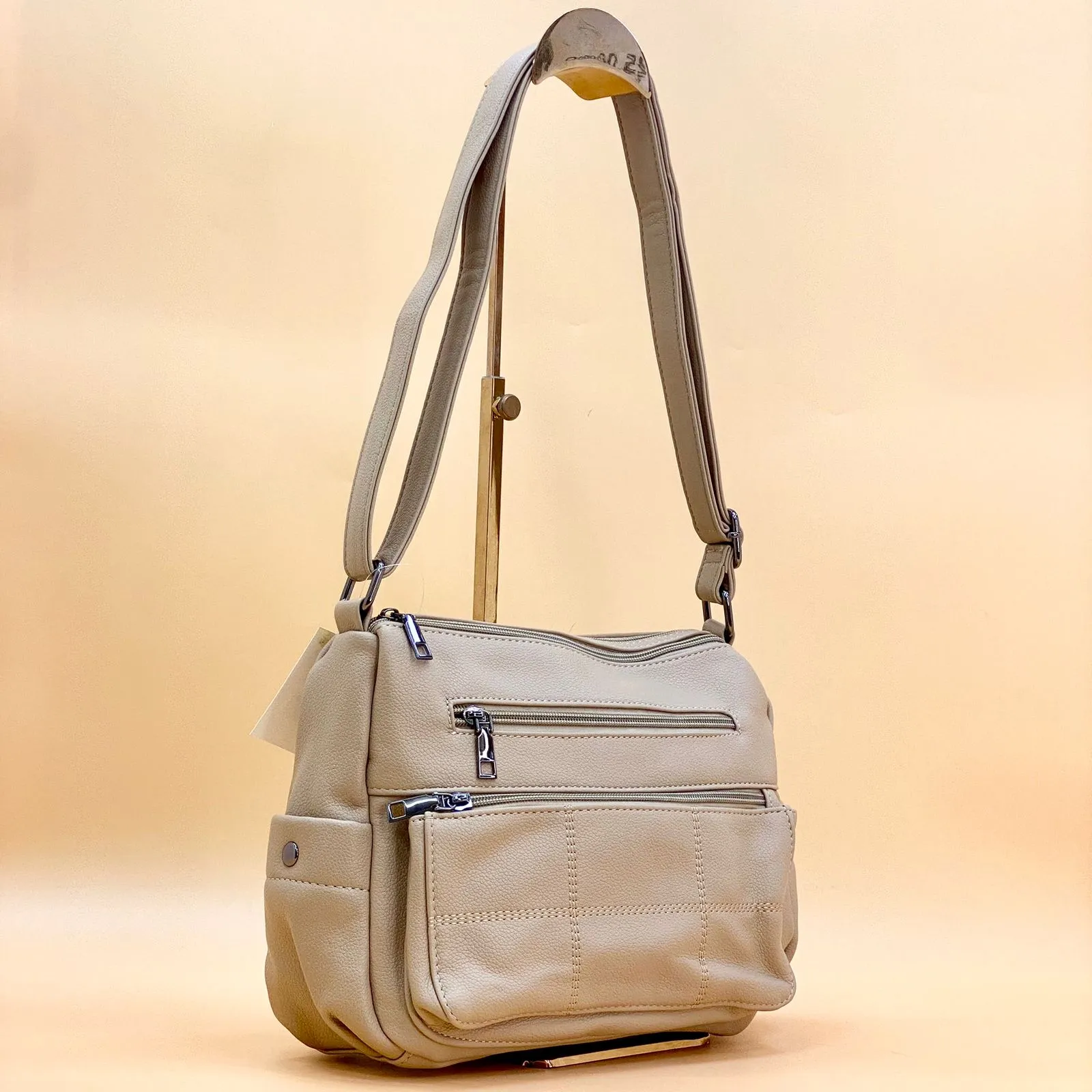 NEW 2024 ,  WOMEN HANDBAGS B541