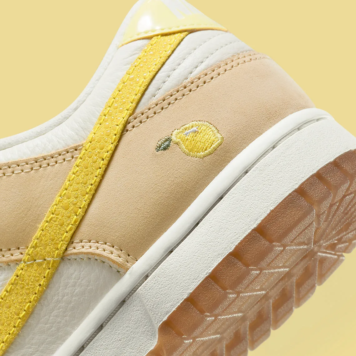 Nike Dunk Low Lemon Drop