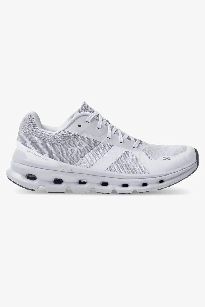 ON | Women's Cloudrunner in White/Frost